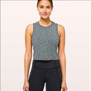 Lululemon cinch me up crop top size 6